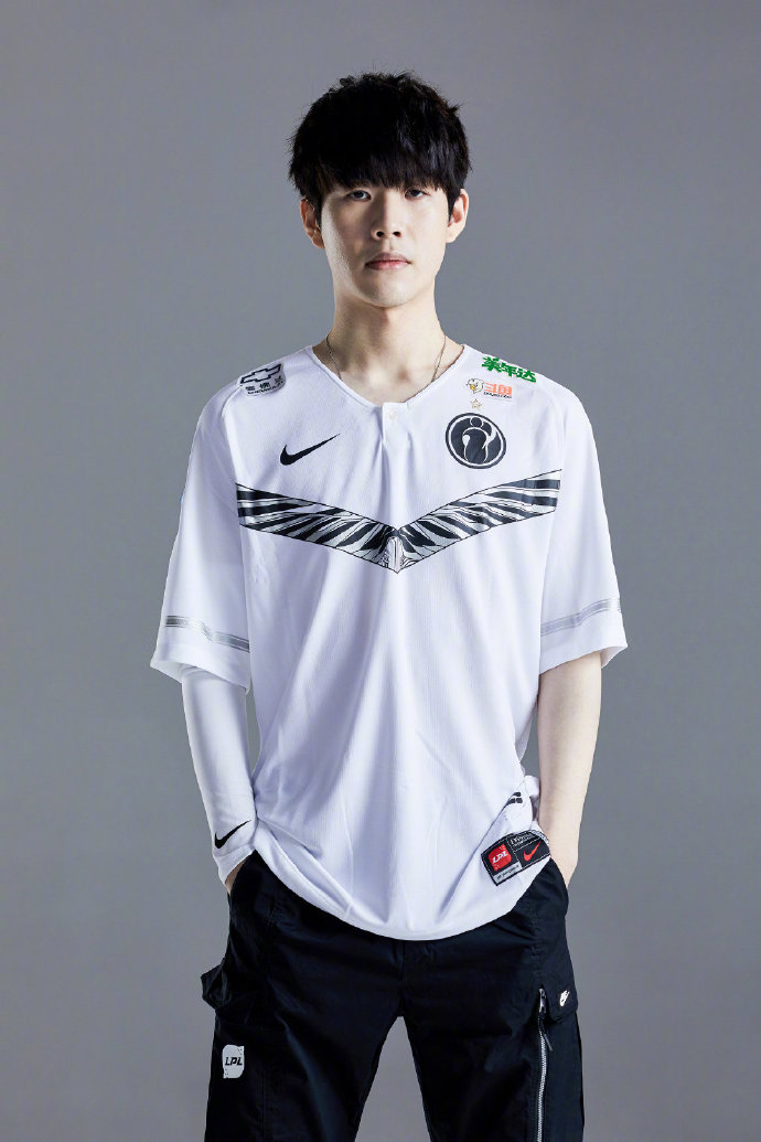 禁区前形成 禁区前形成